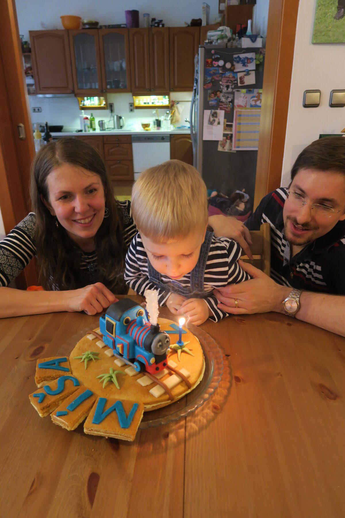 Narozeninový dort k druhým narozeninám s mašinkou Tomáš